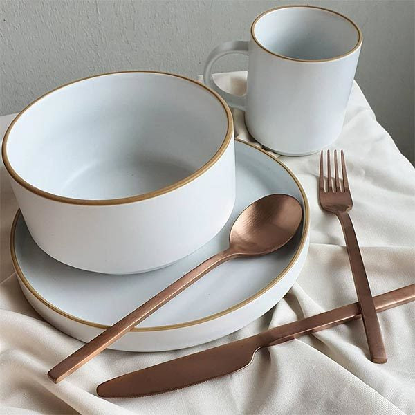 Cutlery & Crockery