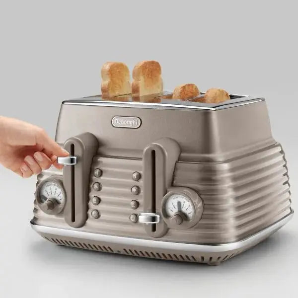 Delonghi CTZS4003.BG Scultura 4 Slice Toaster - Beige